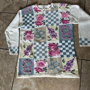 Oversized Flowers Checkers and Bows Vintage 90s Chunky Pullover Sweater